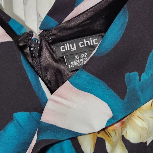 City Chic Off Shoulder Floral Dress - Picture 8 of 13